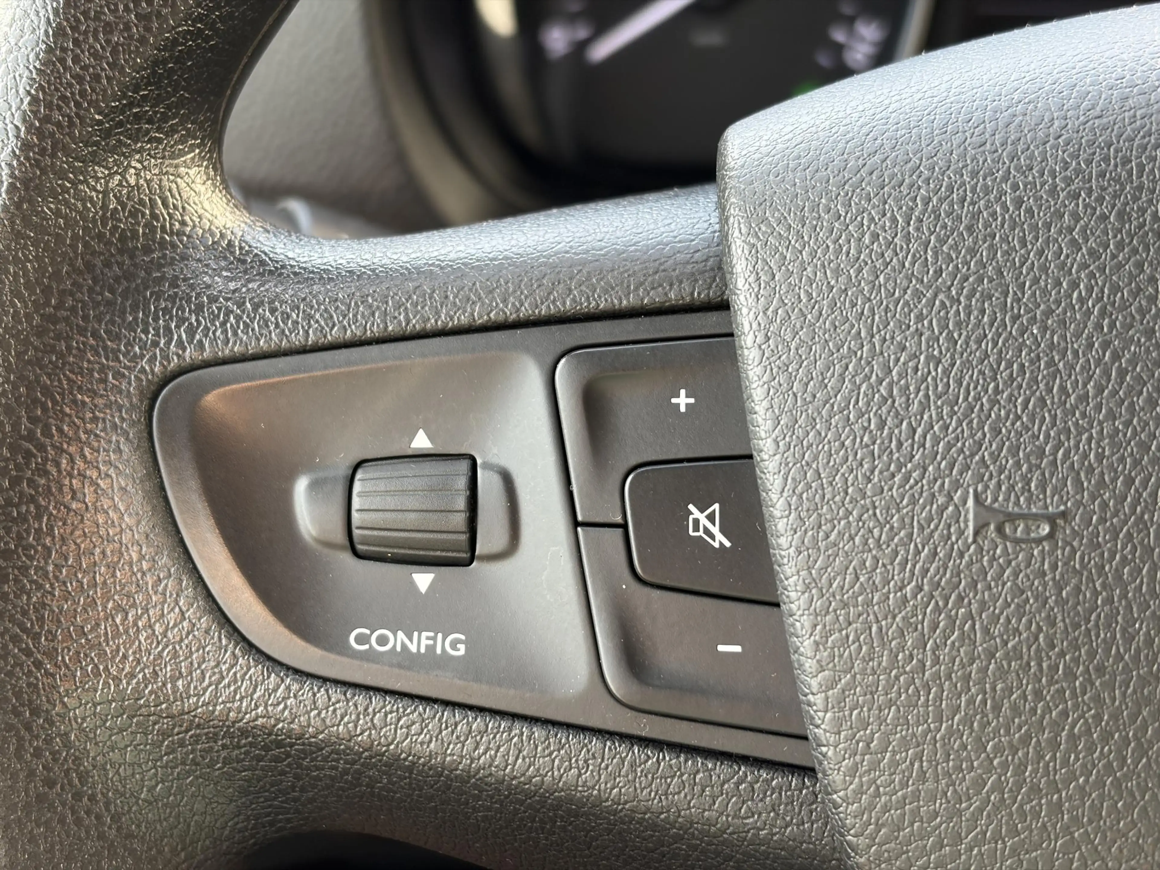 Opel Vivaro 1.5 CDTI L3H1 Edition*NAVI*CRUISE*CAM*A/C*TEL*3PER — photo 22