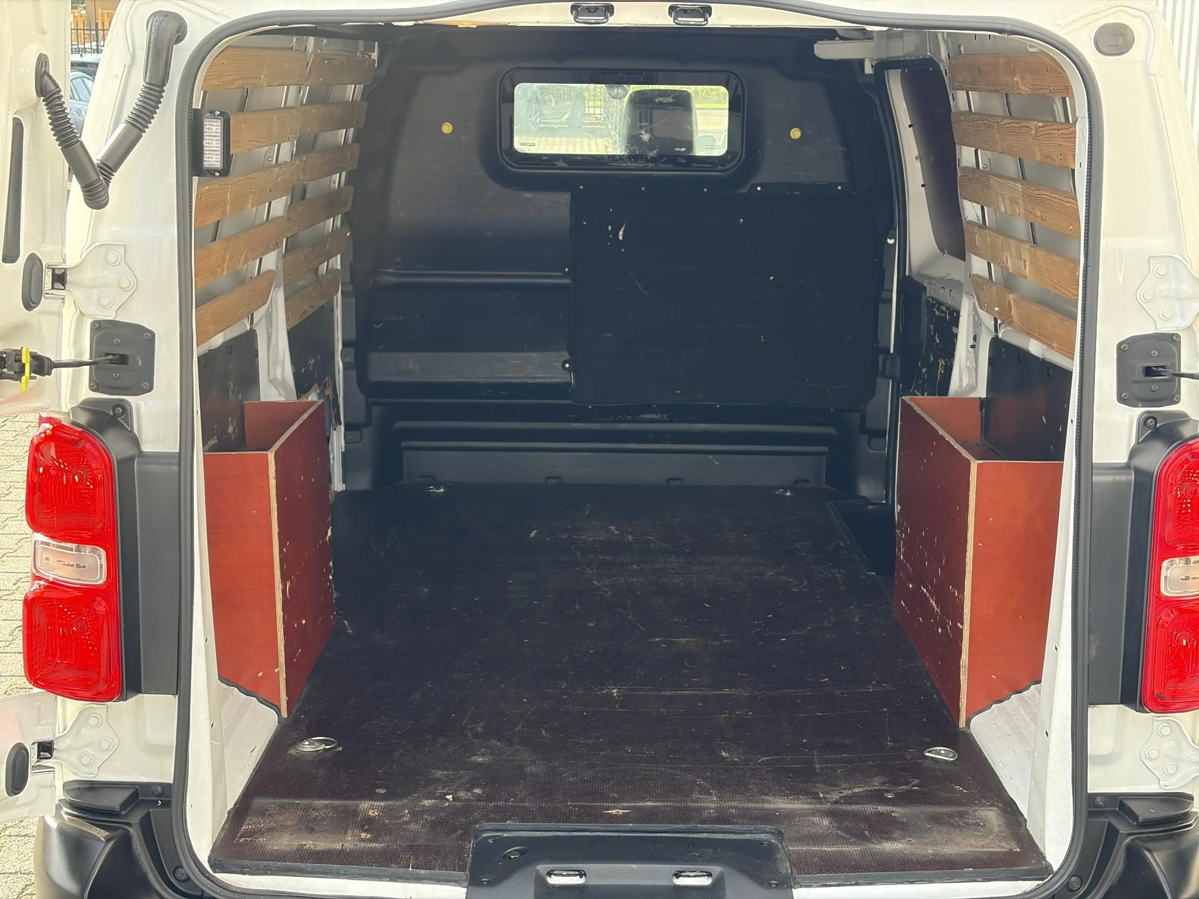 Opel Vivaro 1.5 CDTI L3H1 Edition*NAVI*CRUISE*CAM*A/C*TEL*3PER — photo 8