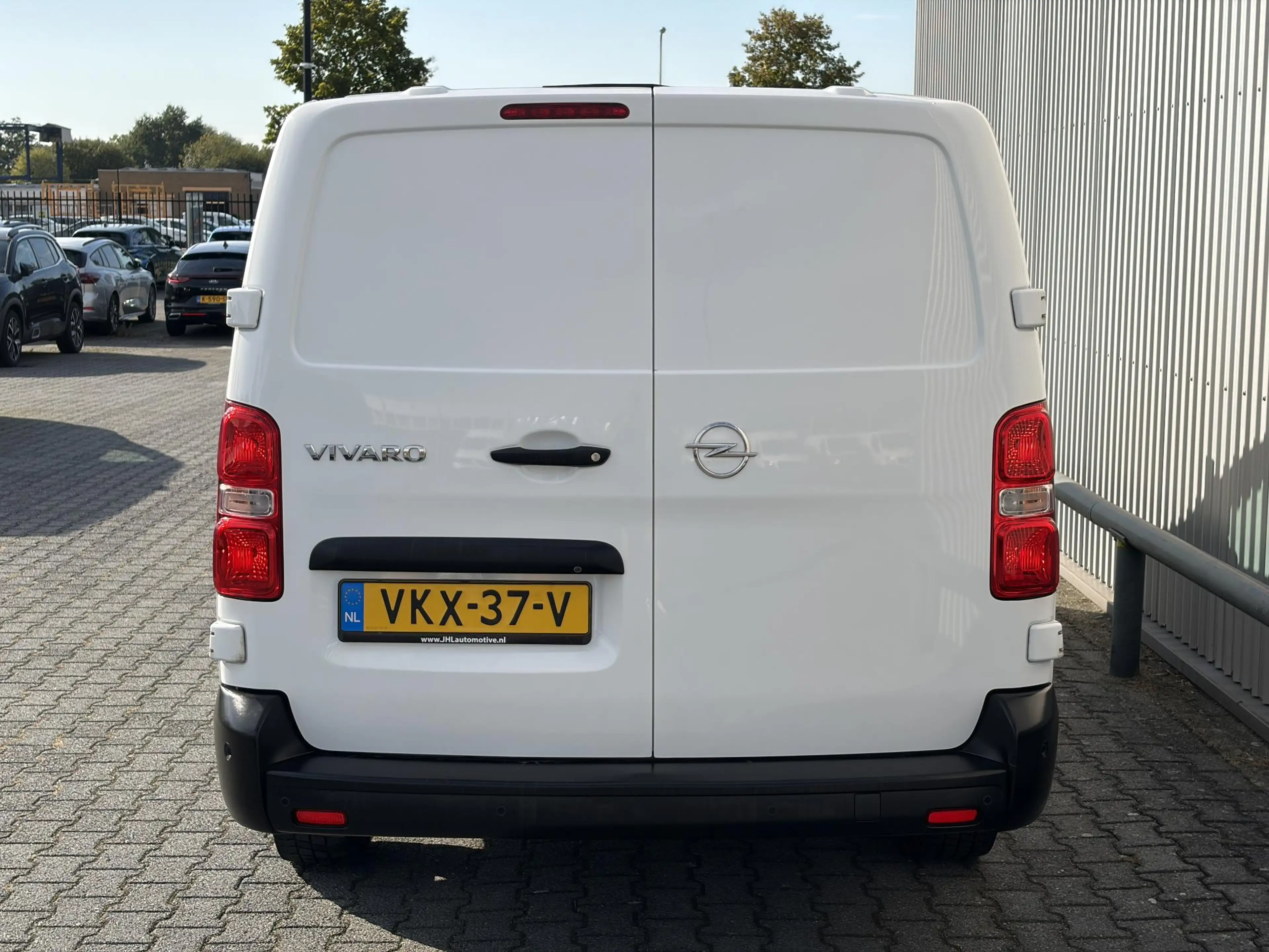 Opel Vivaro 1.5 CDTI L3H1 Edition*NAVI*CRUISE*CAM*A/C*TEL*3PER — photo 18