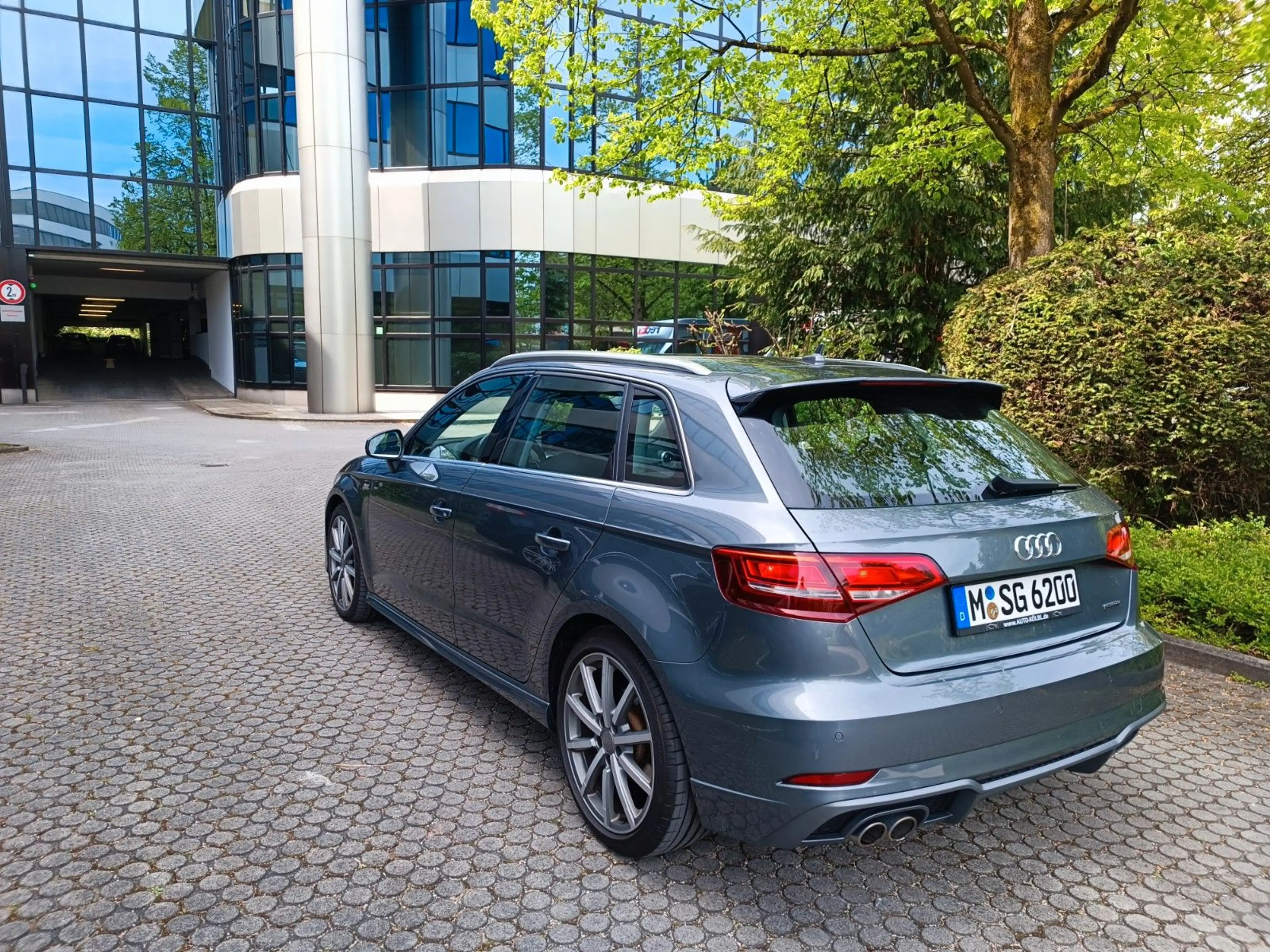 Audi A3 S-Line Sportback Quattro *MwSt *1.Hand *Massage — photo 3