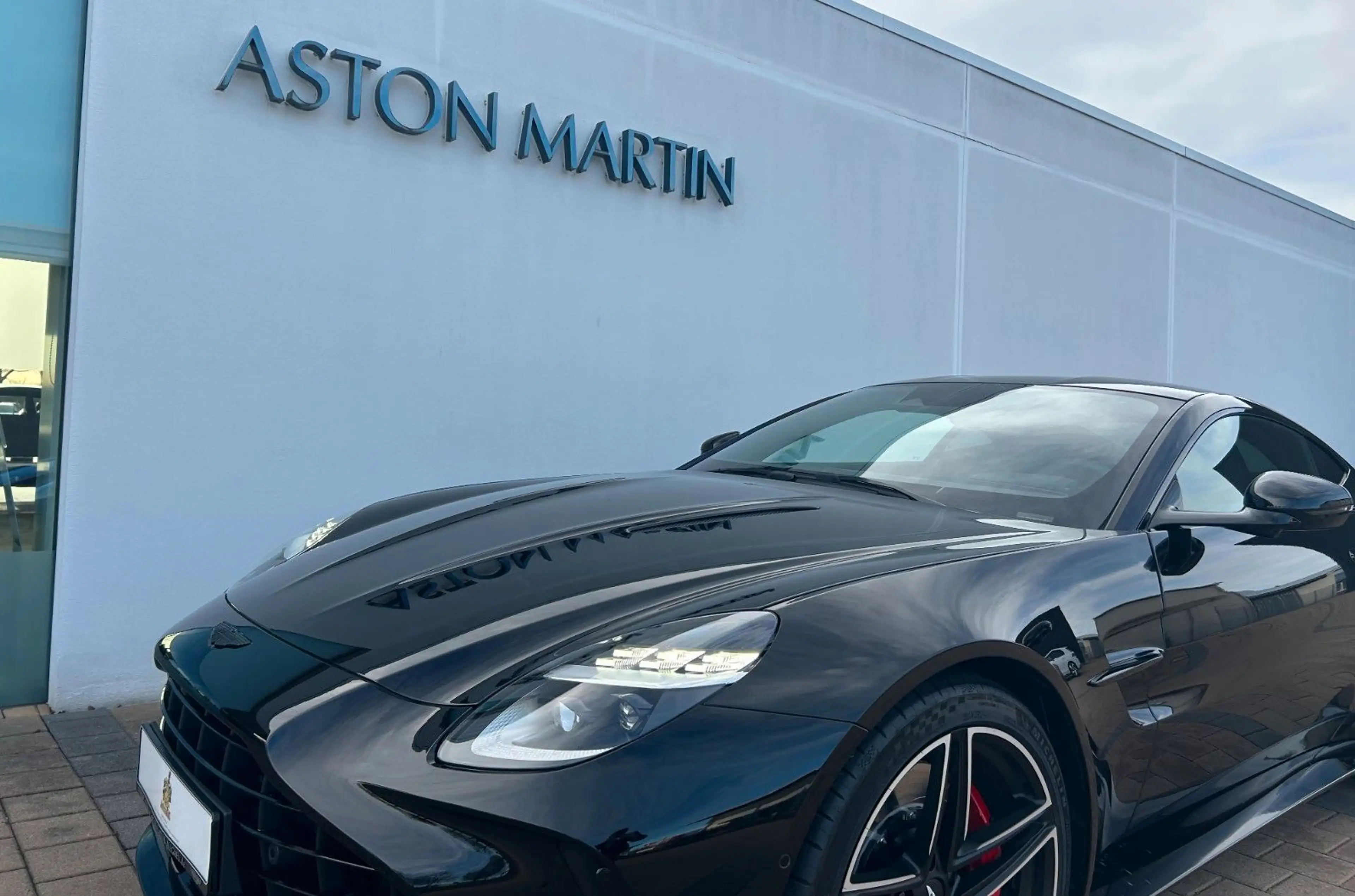 Aston Martin V8 Next Generation — photo 8