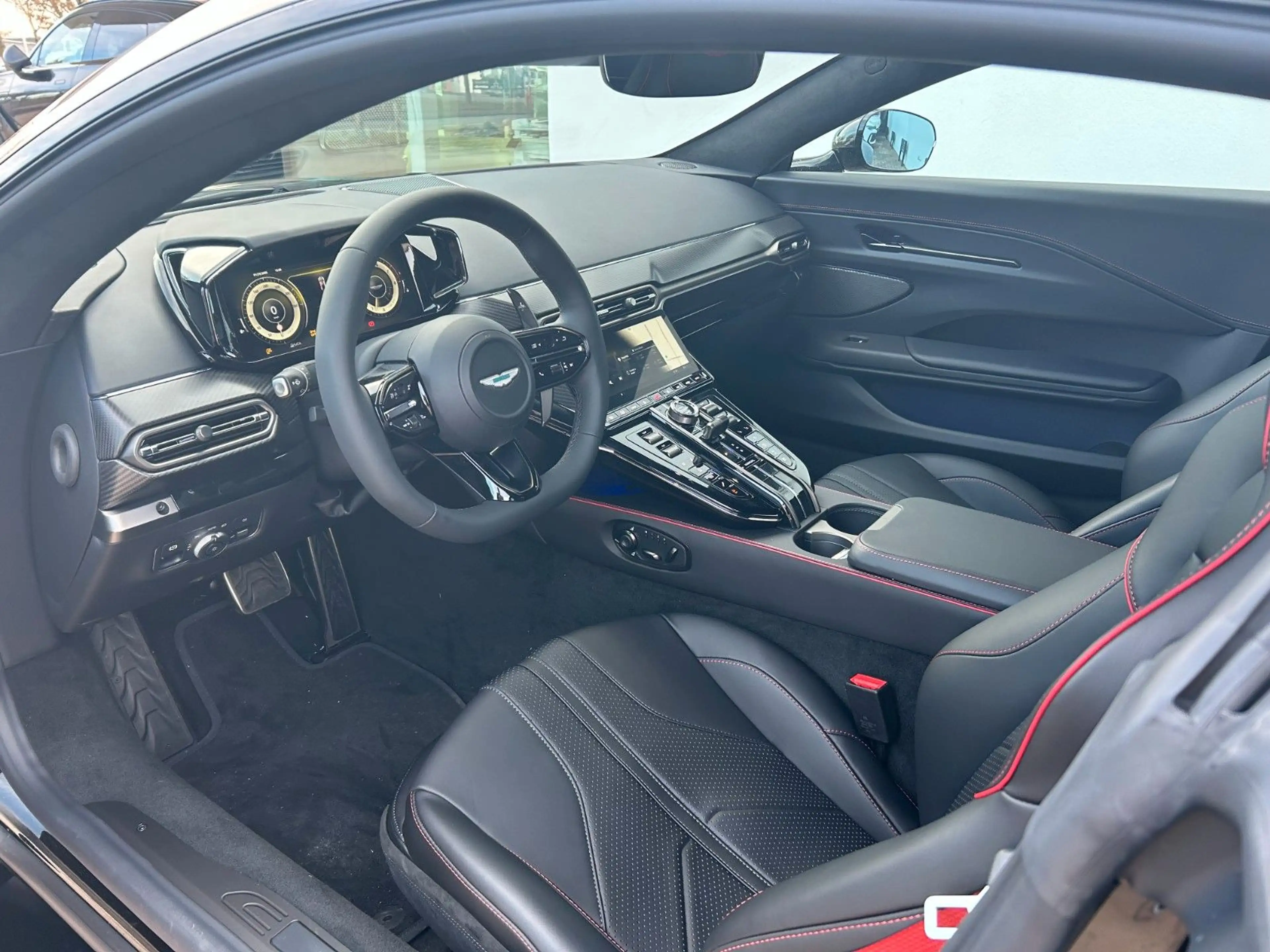 Aston Martin V8 Next Generation — photo 11