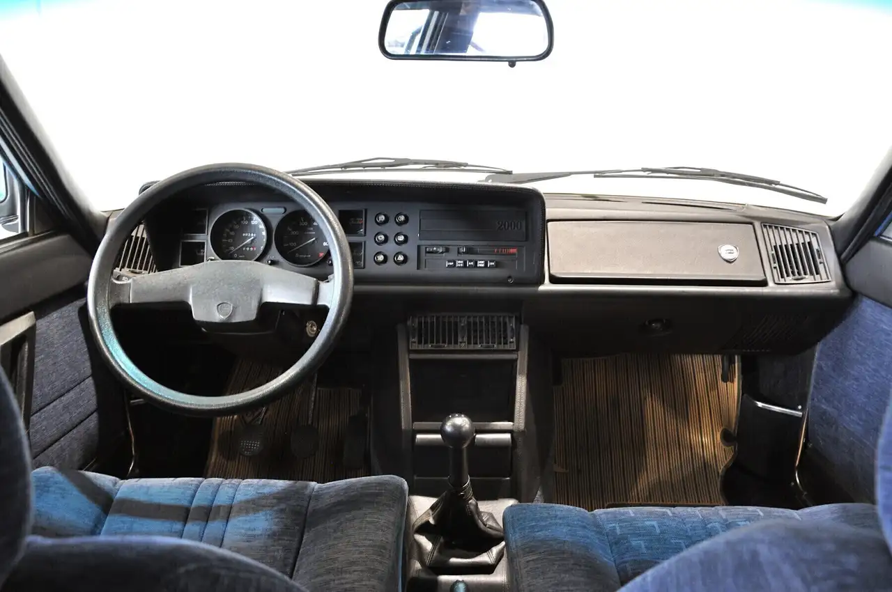 Lancia Gamma 2.0, foto 10