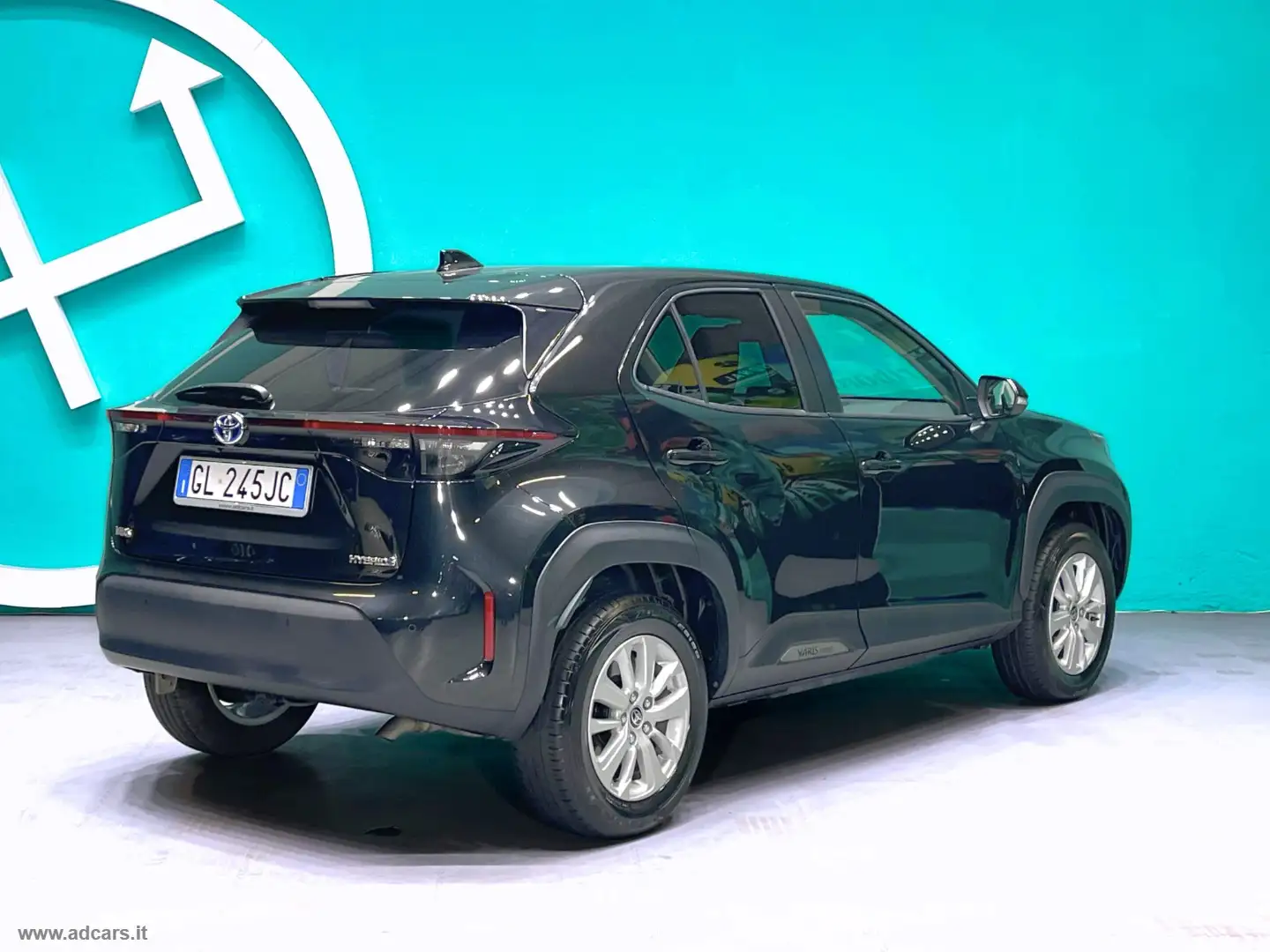 Toyota Yaris Cross 1.5 Hybrid 5p. E-CVT Busin. *CAMBIO AUT.* Nero - 2