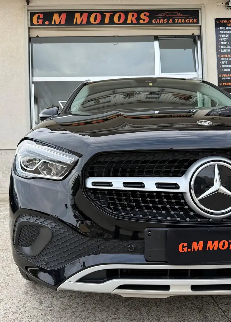 Mercedes-Benz GLA 180 GLA-H247 2020 d Executive auto Noir - 2