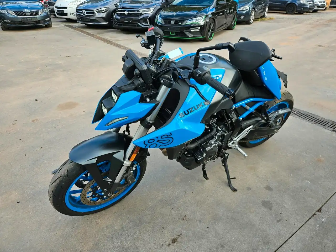 Suzuki