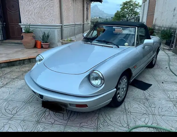 Alfa Romeo Spider