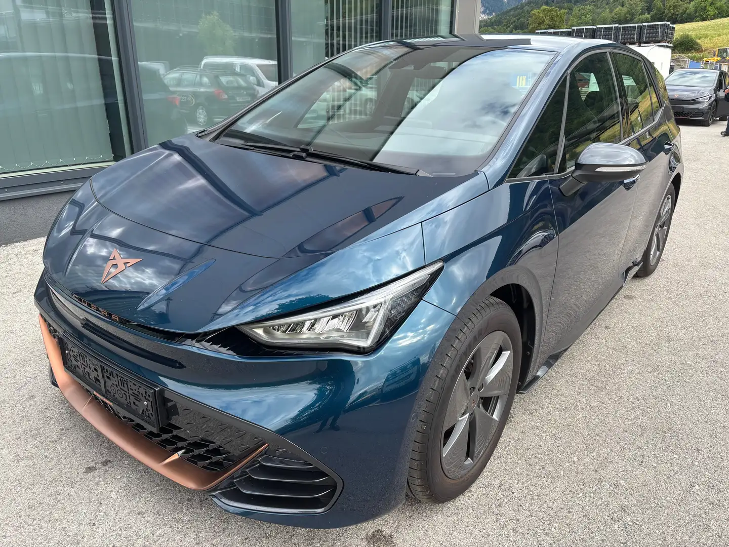 CUPRA Born 58/62 KW/h Blau - 1