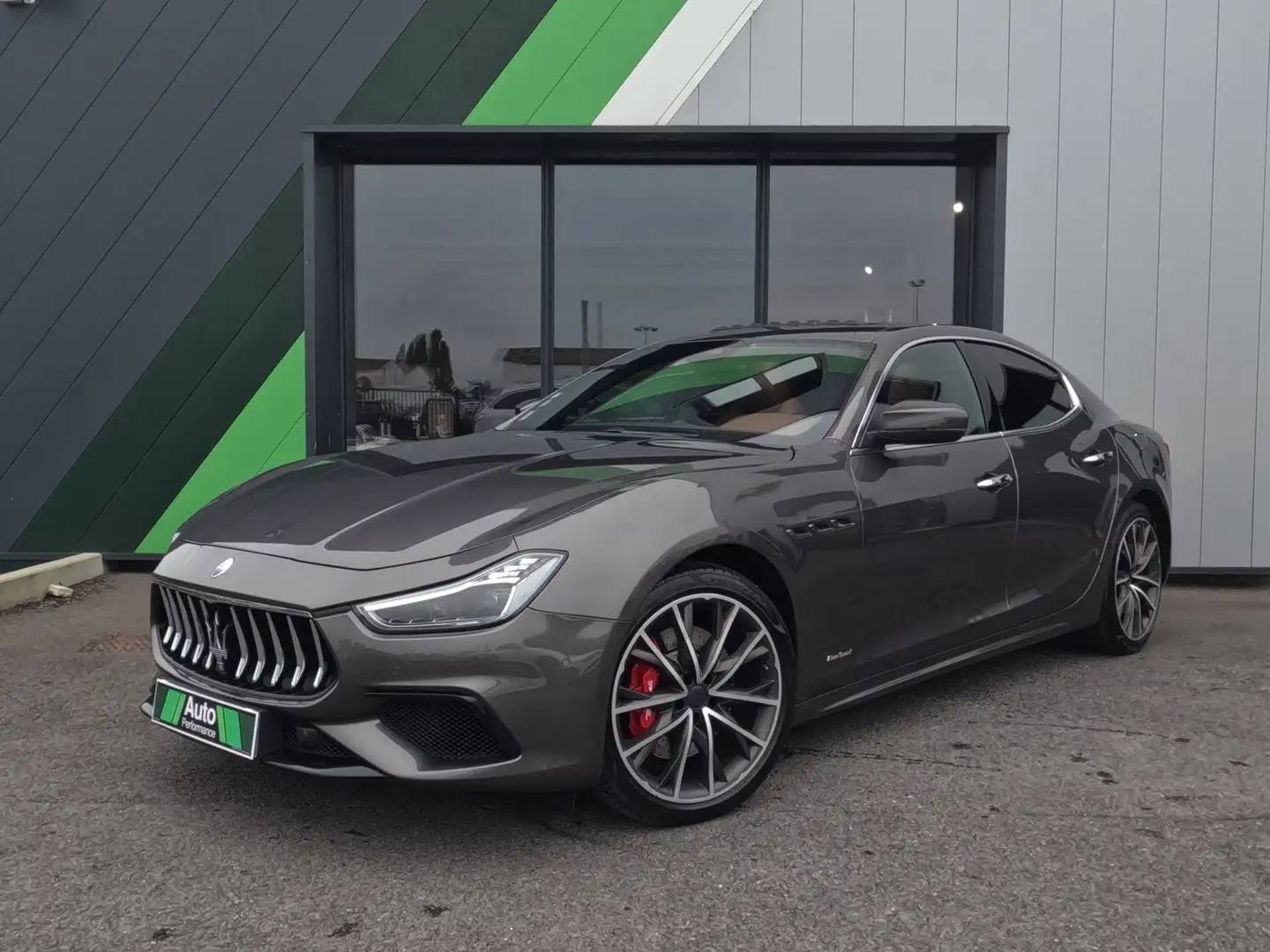 Maserati Ghibli 3.0 V6 350 GranSport Grau - 2