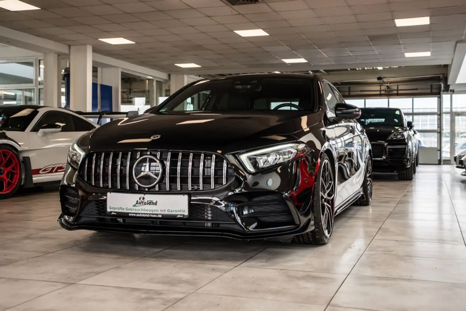 Mercedes-Benz A 35 AMG AMG A 35 4Matic AMG Speedshift *AERO*MBUX*NIGHT* Noir - 1