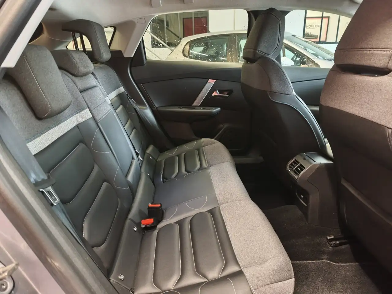 Citroen C4 Berline — photo 9