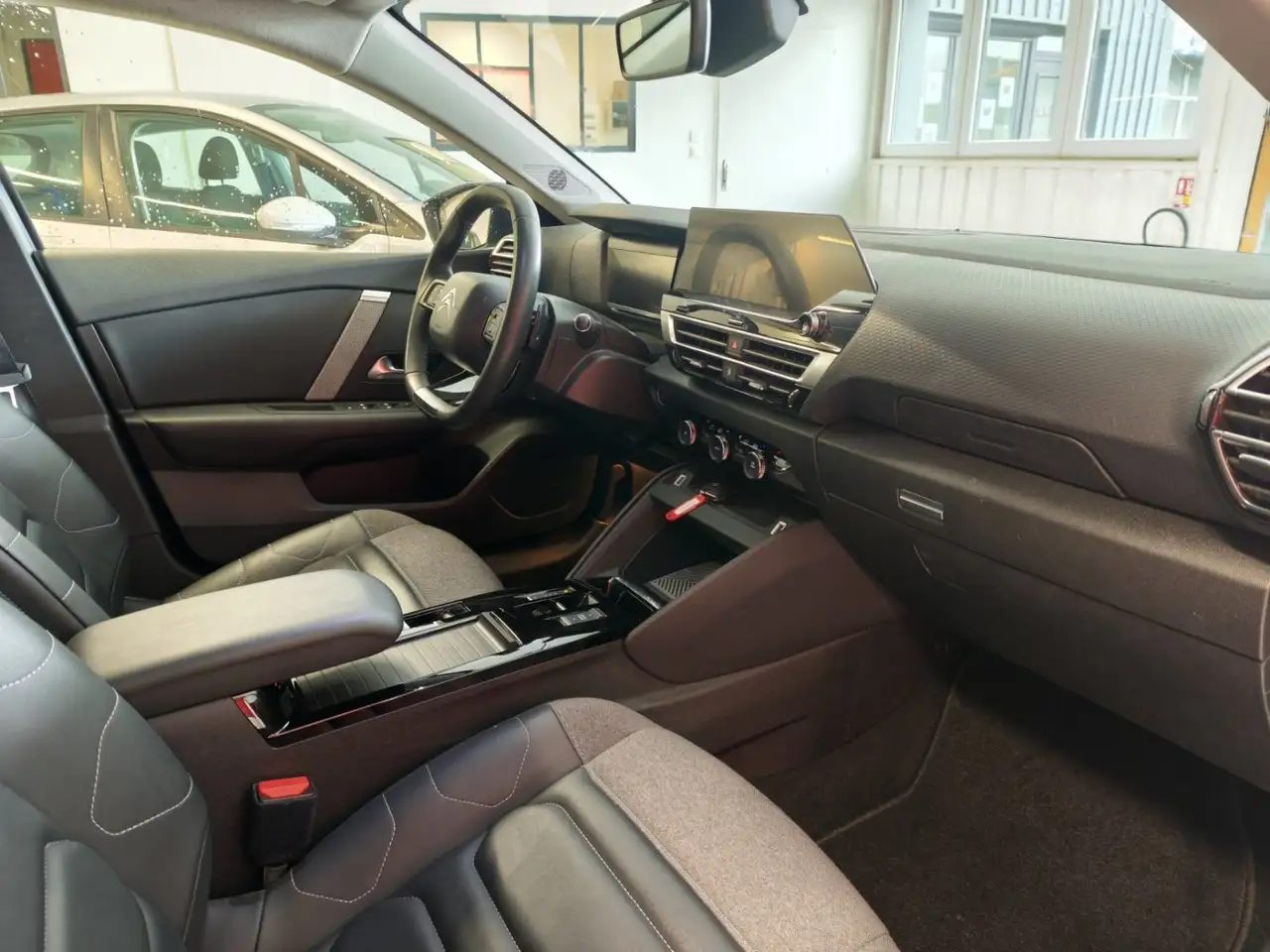 Citroen C4 Berline — photo 11