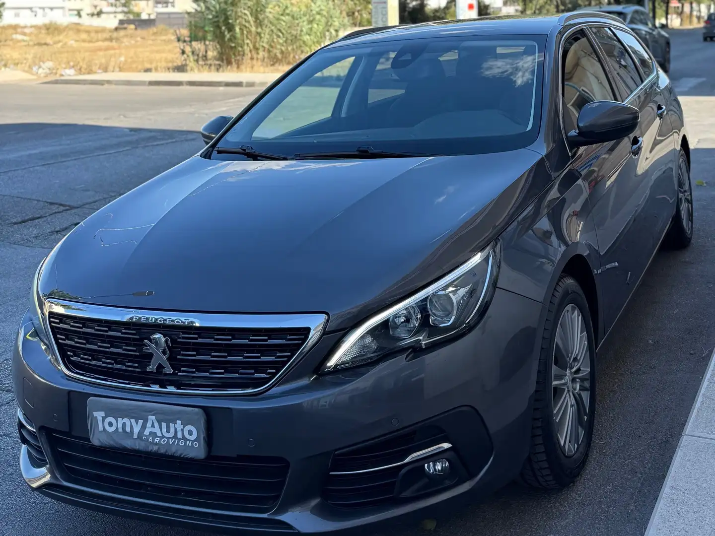 Peugeot 308 308 SW 1.5 bluehdi Allure Pack NAVI,TELECAMERA,LED Grigio - 2