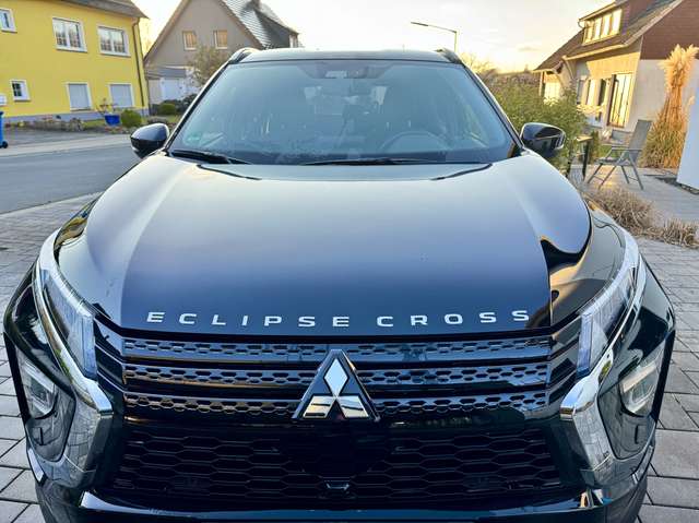 Imagine Mitsubishi Eclipse Cross Plug-In Hybrid 4WD Plus