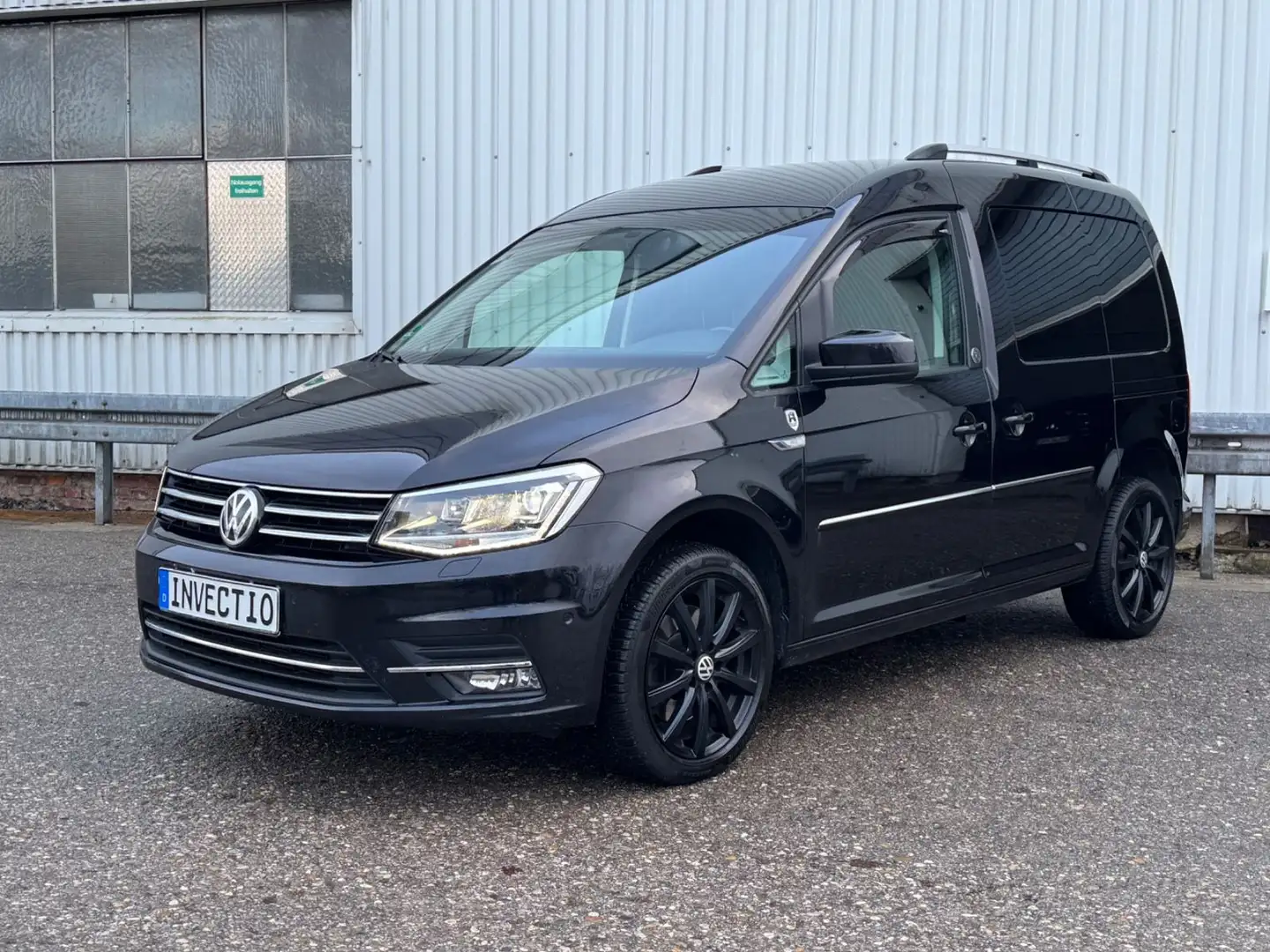Volkswagen Caddy Highline DSG BMT 5 Sitzer AHK Schwarz - 1