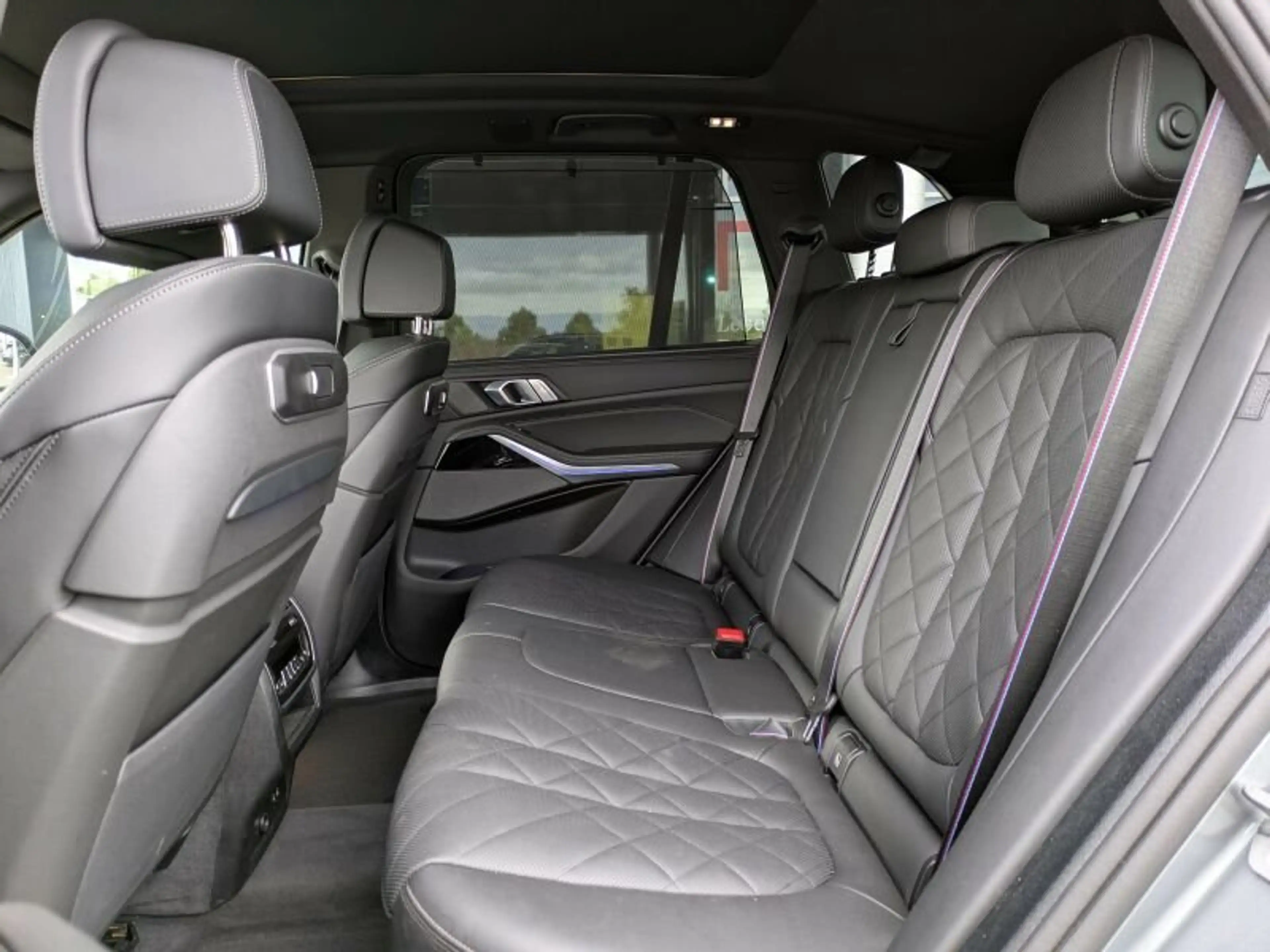 BMW X5 xDrive30d M Sport Panorama. AHK. Sitzbelüft. — photo 6
