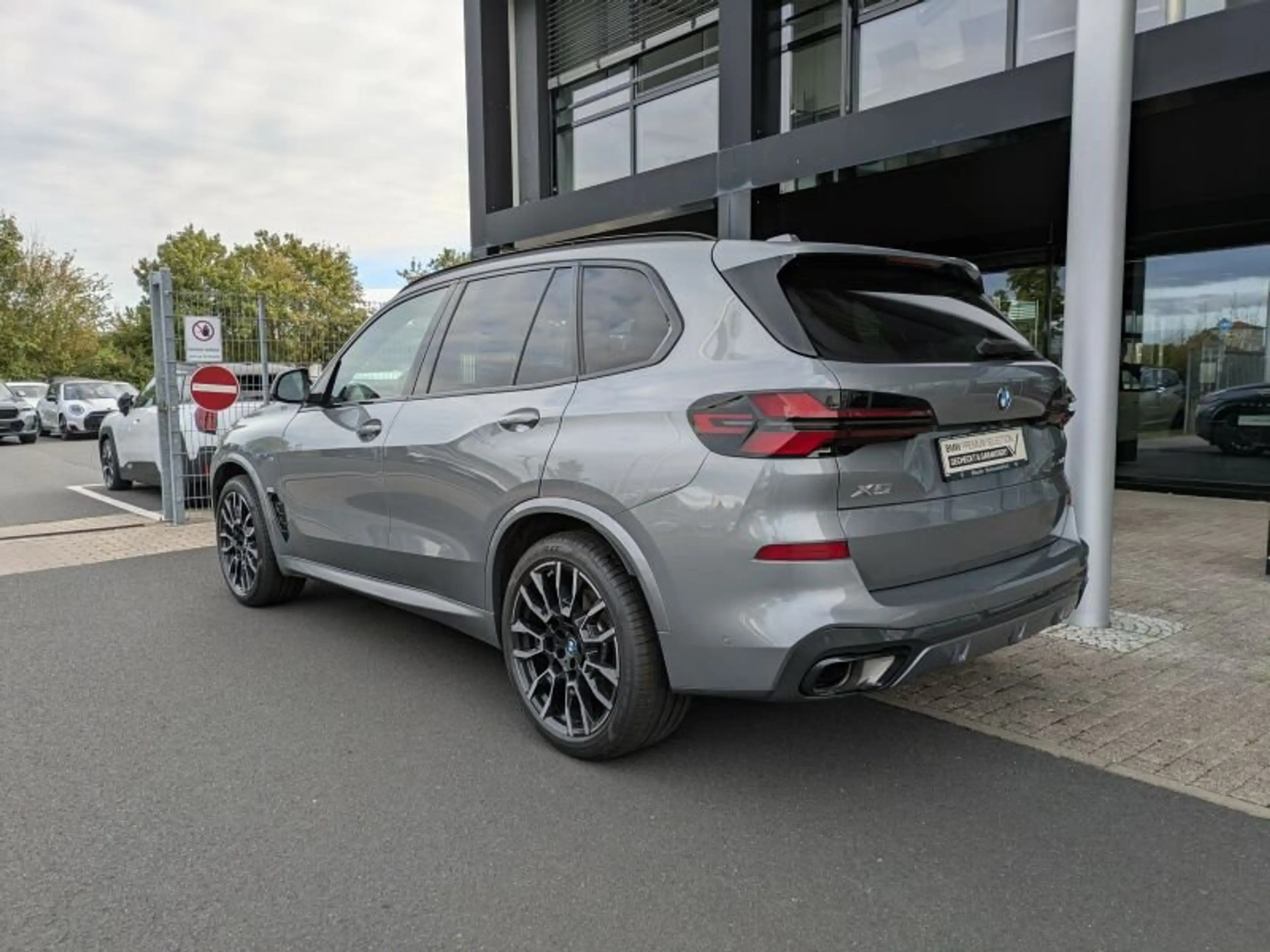 BMW X5 xDrive30d M Sport Panorama. AHK. Sitzbelüft. — photo 4