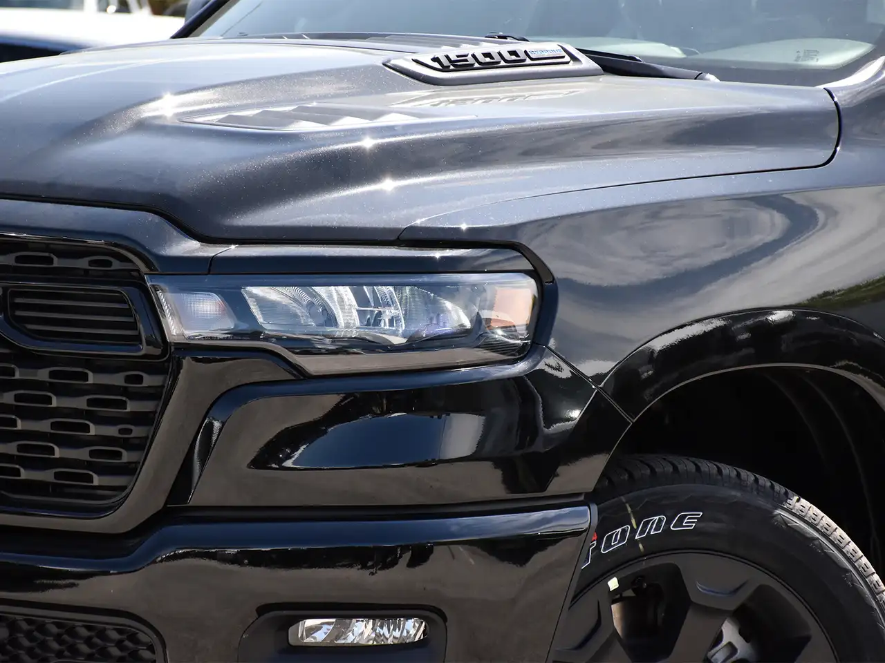 RAM 1500 снимка RAM 1500