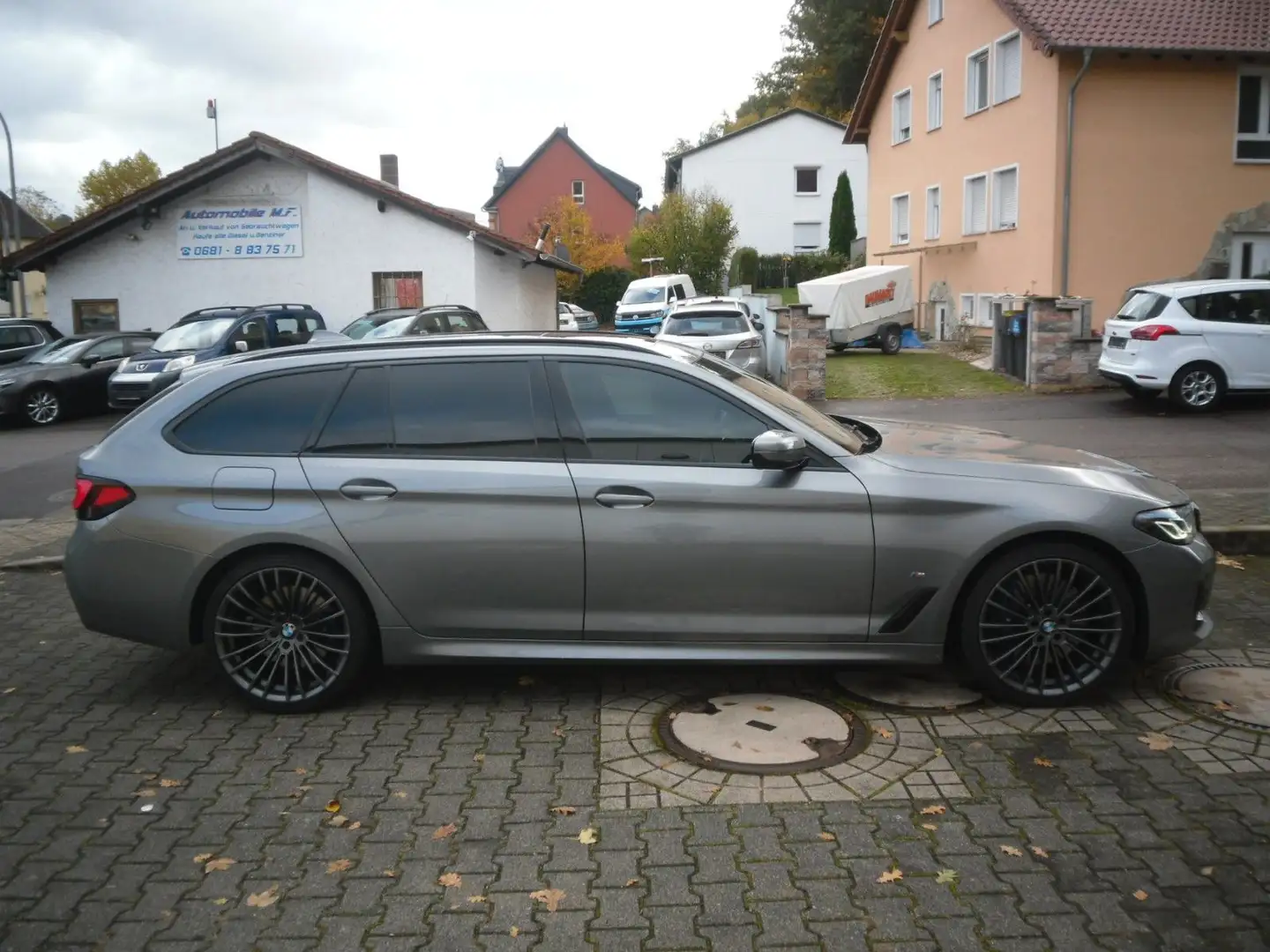 BMW 530 Touring 530 d xDrive M Sport 16.000 KM Leder G31 Grau - 2