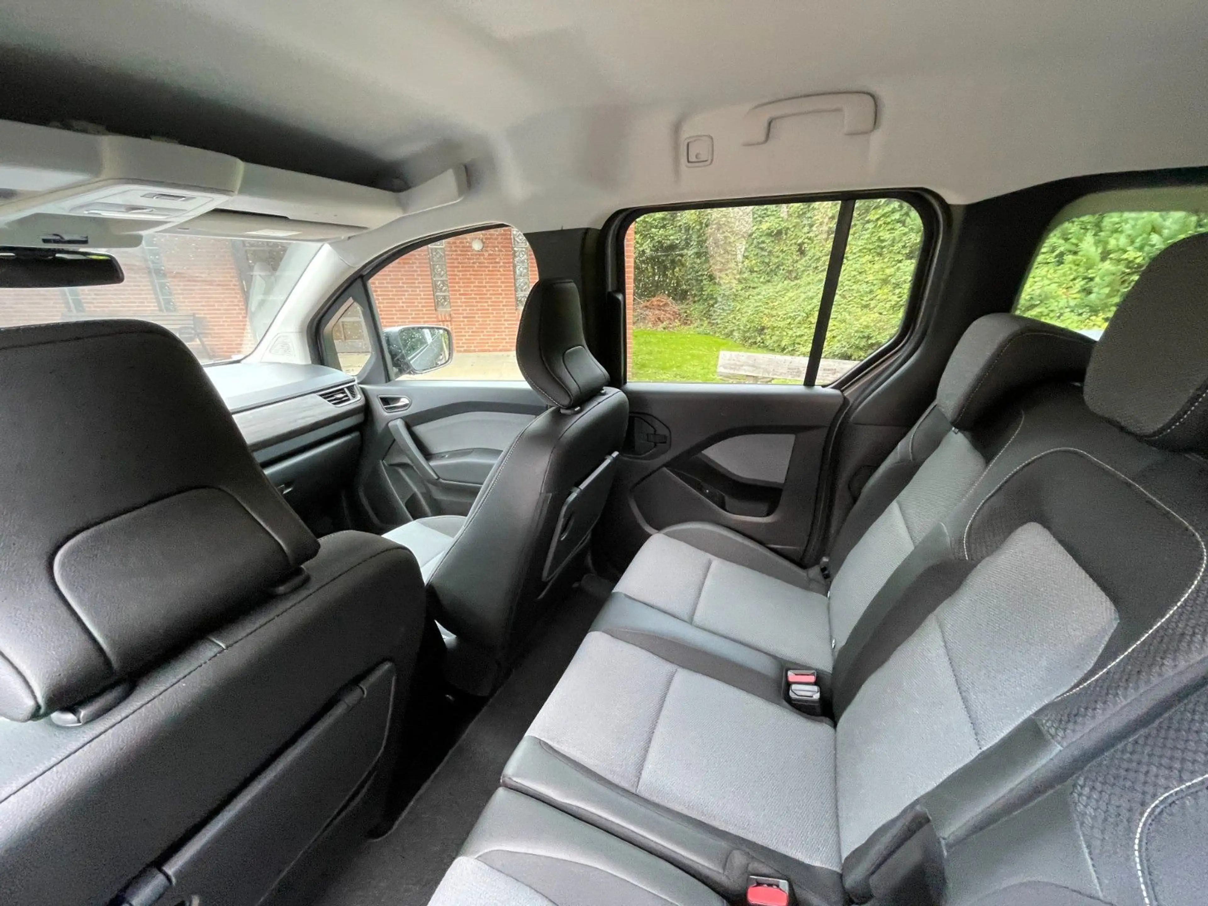 Renault Kangoo III E-Tech Electric Techno — photo 15
