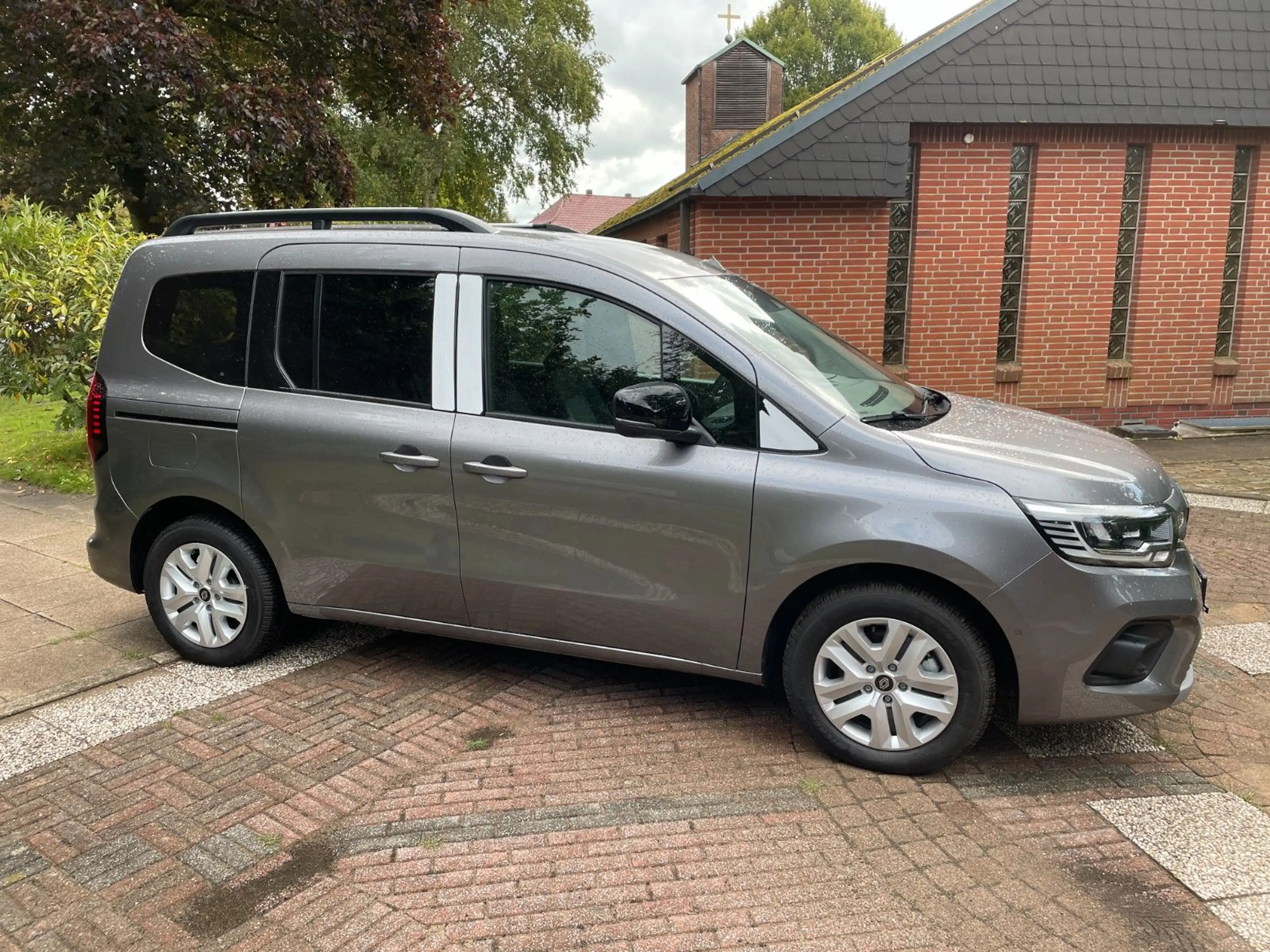 Renault Kangoo III E-Tech Electric Techno — photo 10