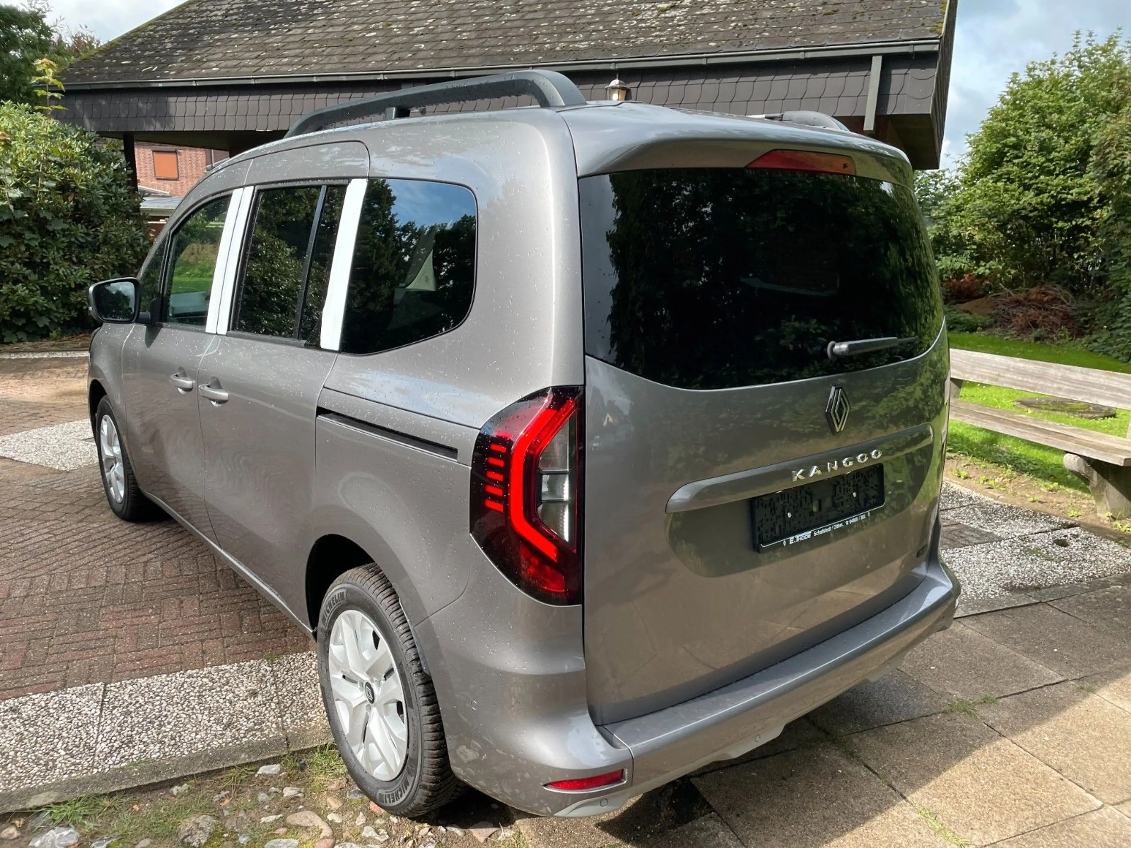 Renault Kangoo III E-Tech Electric Techno — photo 6