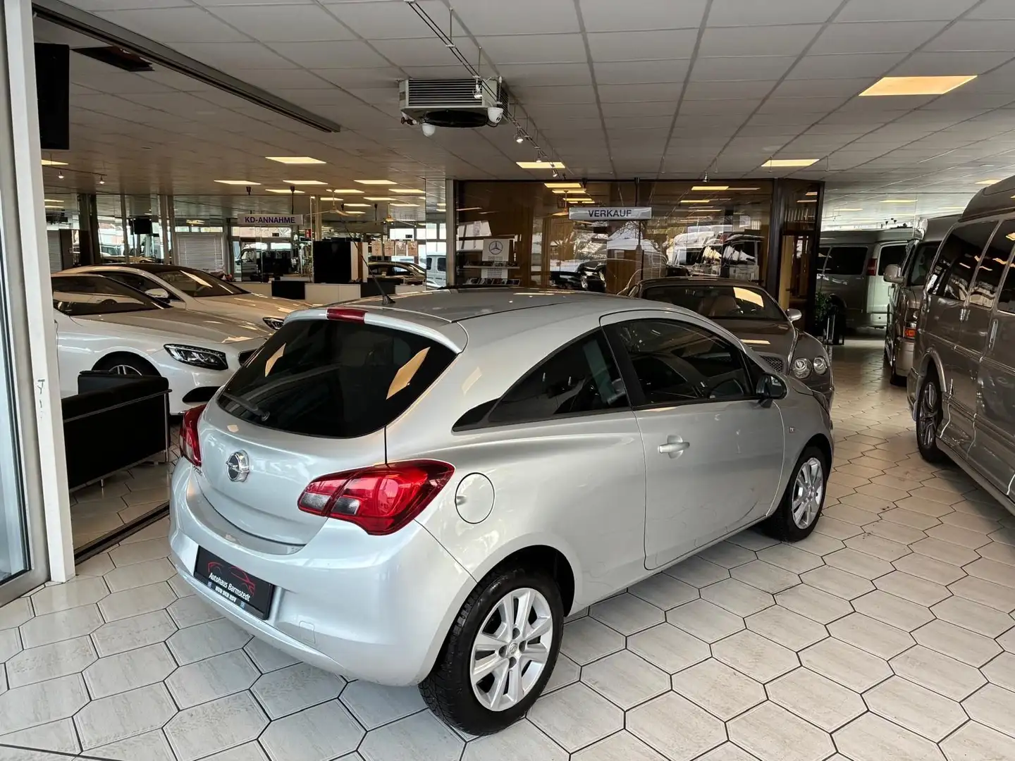 Opel Corsa E 1,4ltr - Edition Silber - 1