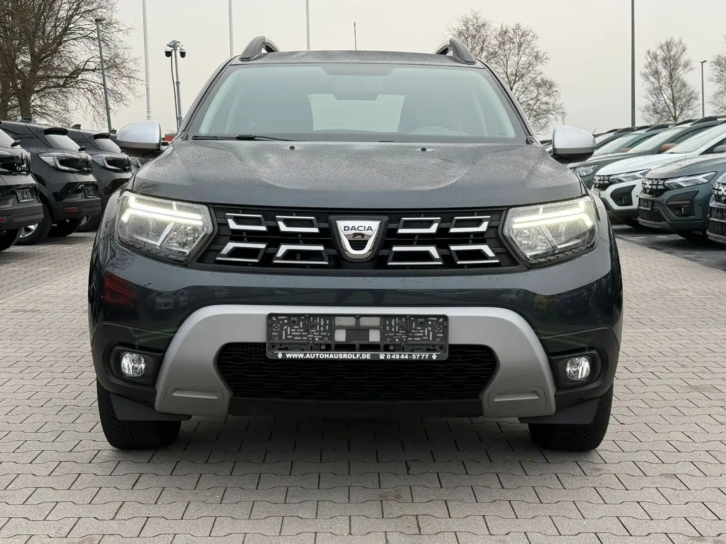 Dacia Duster Prestige TCe 130 2WD GPF | NAV | KAM Grau - 2