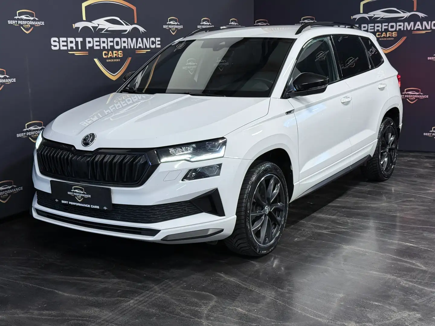 Skoda Karoq Karoq 2,0 TDI DSG Sportline Weiß - 2