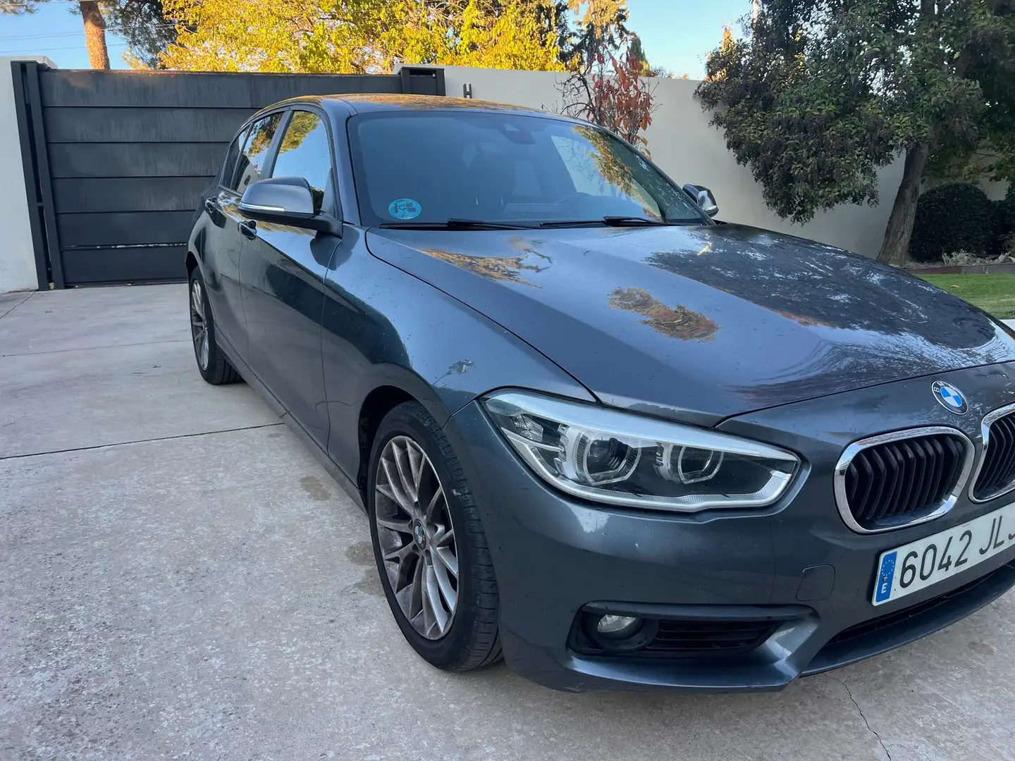 BMW 118 118dA Gris - 1