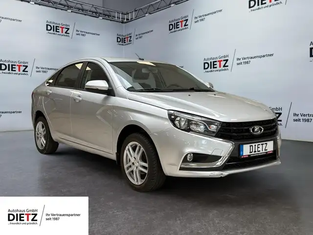 Lada Vesta 1.6 Limo*KAM*TEMPO*KLIMA*SHZ*AHK*2.HAND