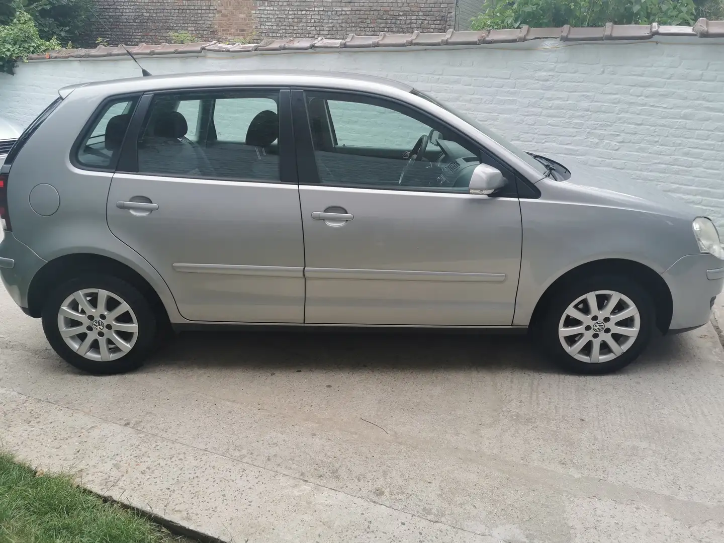 Volkswagen Polo 1.2i - Airco - Feuille rose  + Garantie 12 mois Argent - 2