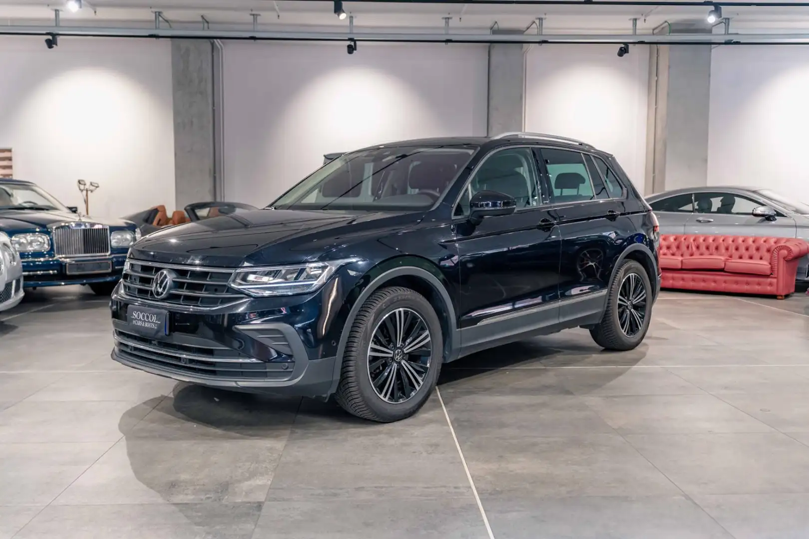 Volkswagen Tiguan 2.0 TDI 150 CV UNITED*19"*GANCIO ESTRAIBILE ELETTR Zwart - 1