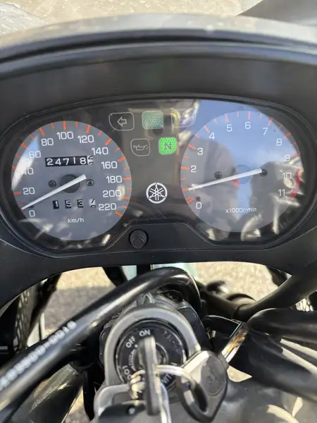 Yamaha XJ 600 - foto 3