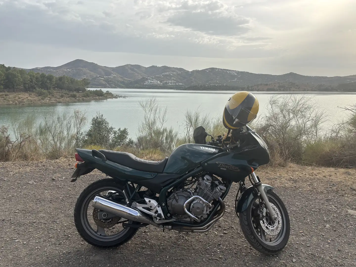 Yamaha XJ 600 Verde - 1