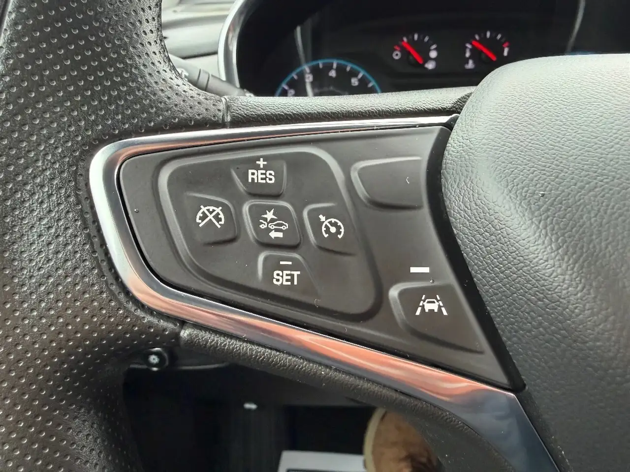 Chevrolet Equinox photo Chevrolet Equinox