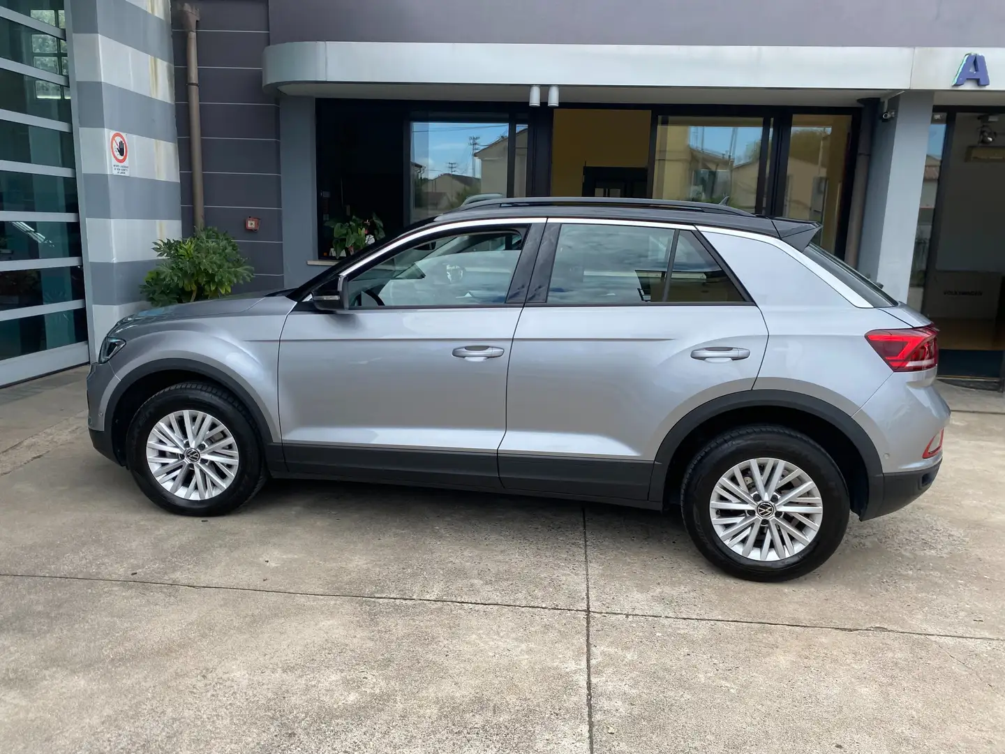 Volkswagen T-Roc T-Roc 2022 2.0 tdi Life 115cv Grigio - 1