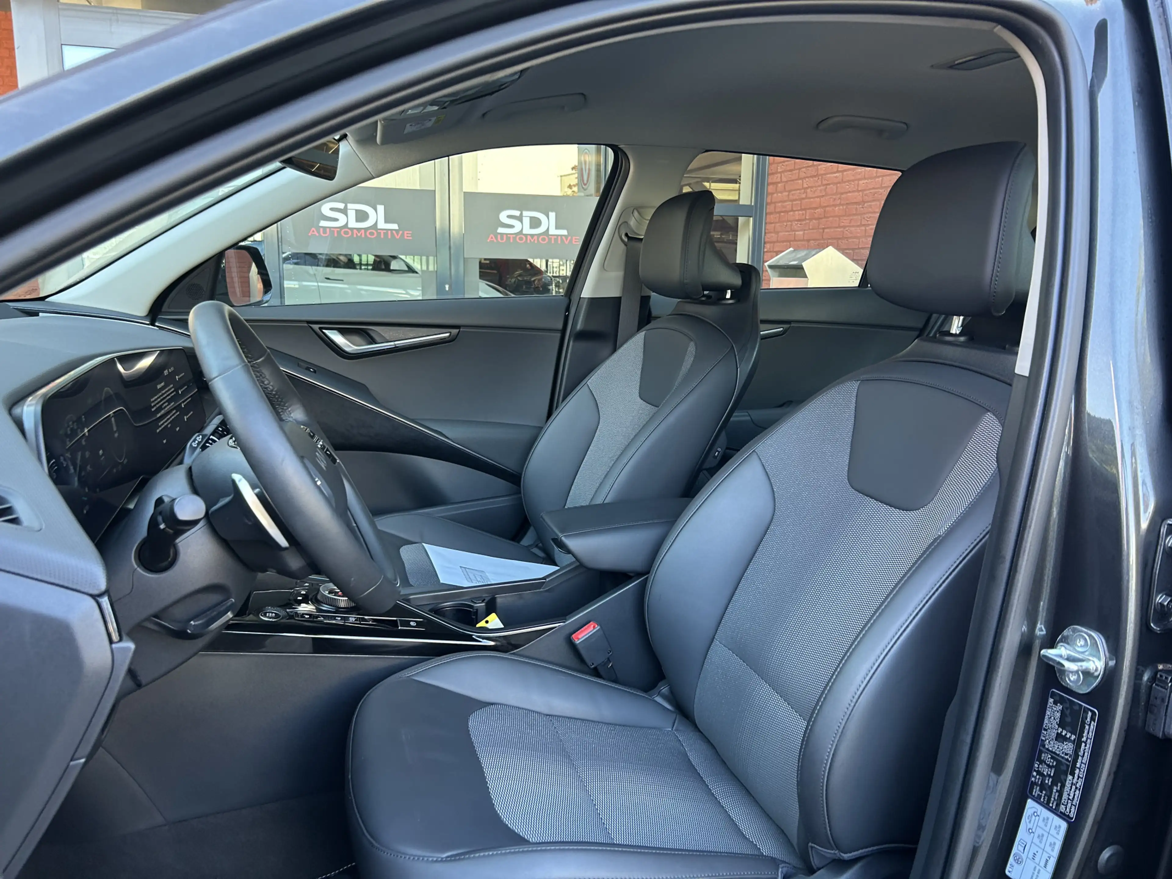 Kia Niro 1.6 GDi Hybrid DynamicLine // ELEK. STOEL // KEYLE — photo 9