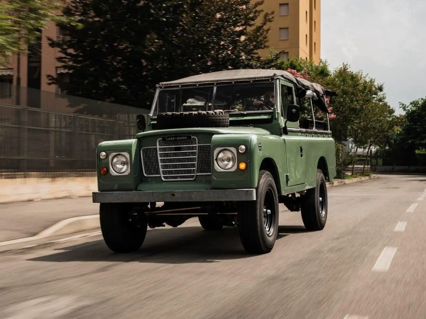 Land Rover Series 109 Verde - 1