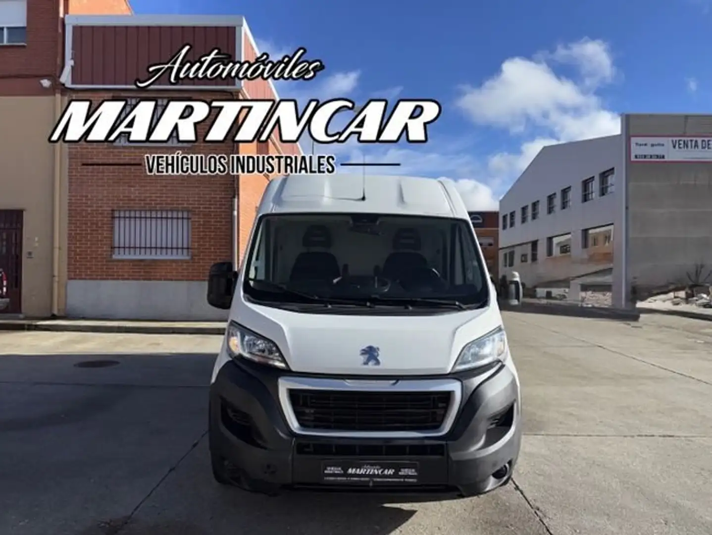 Peugeot Boxer 335 L3H2 BlueHDi 96KW 130CV Gris - 2