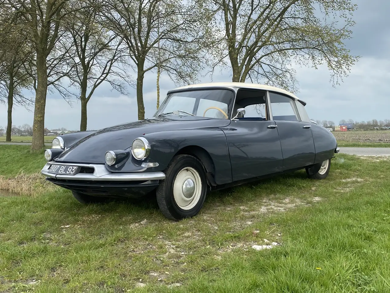 Citroen DS ID19 In Ongerestaureerde staat., foto 3