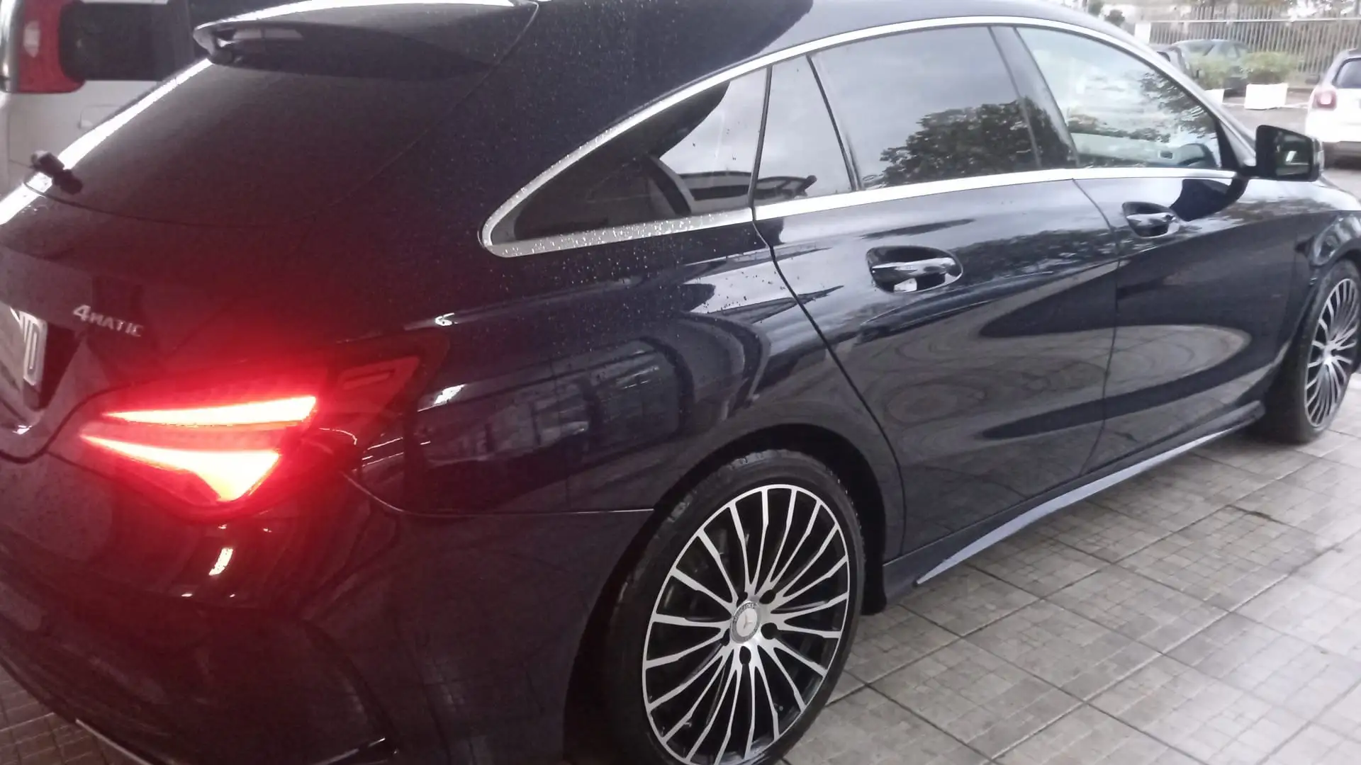 Mercedes-Benz CLA 220 shotinbrek 4 matic Blu/Azzurro - 2