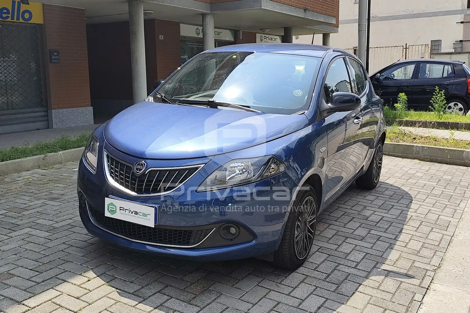 Lancia Ypsilon Ypsilon 1.2 69 CV 5 porte GPL Ecochic Gold Blauw - 1