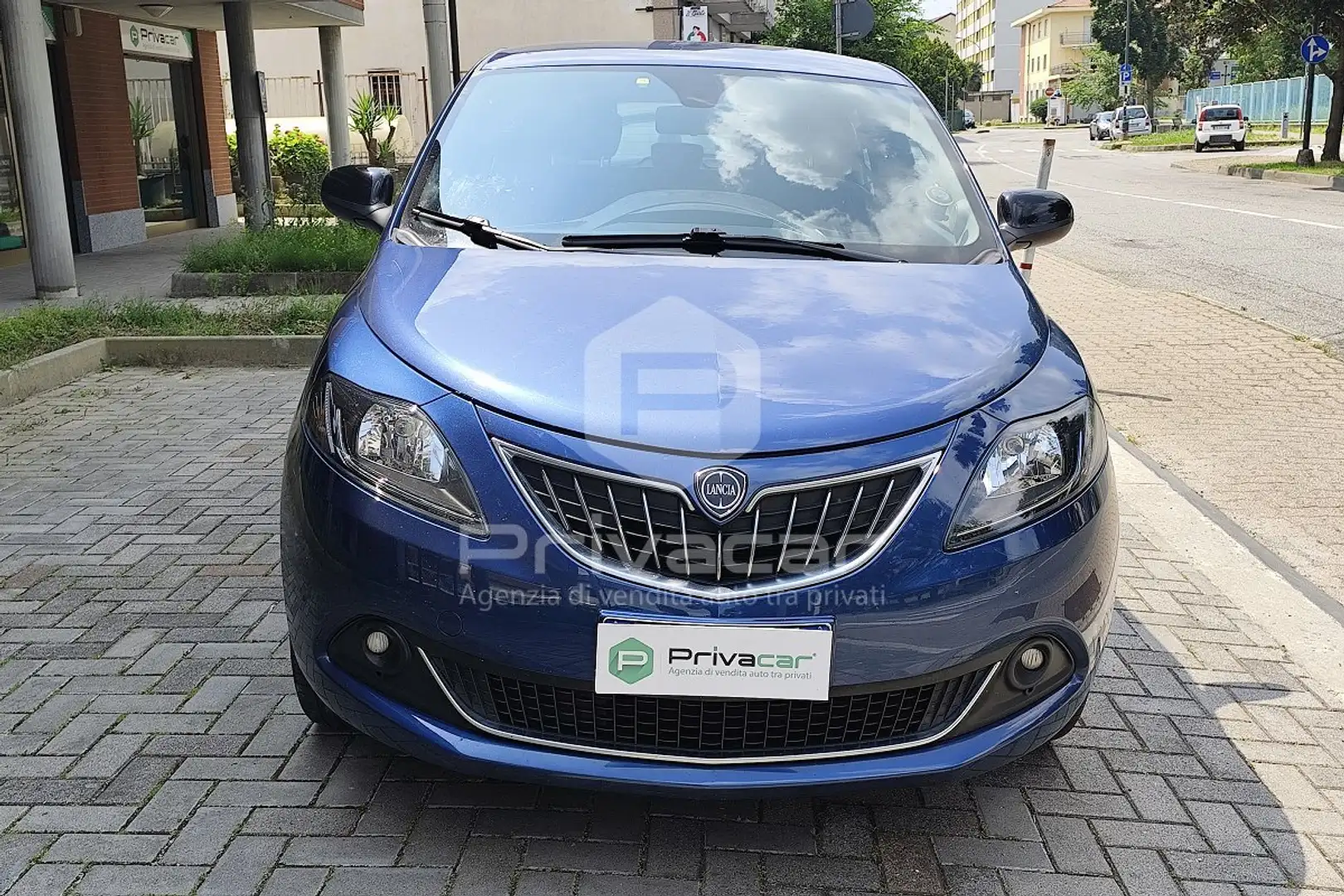 Lancia Ypsilon Ypsilon 1.2 69 CV 5 porte GPL Ecochic Gold Blauw - 2
