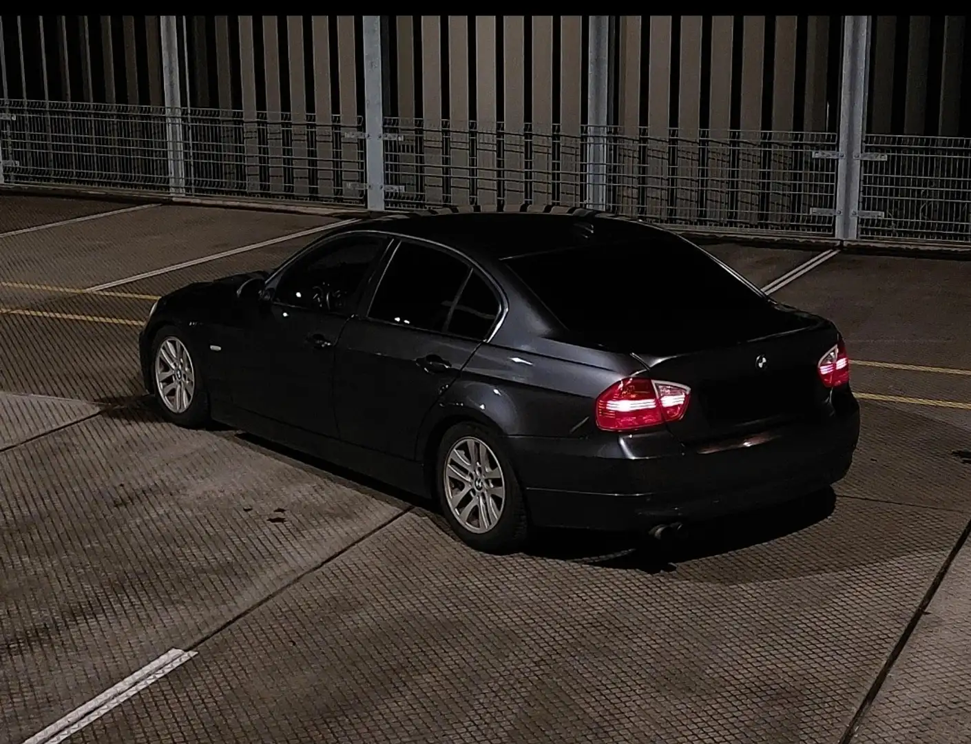 BMW 325 325i - 2