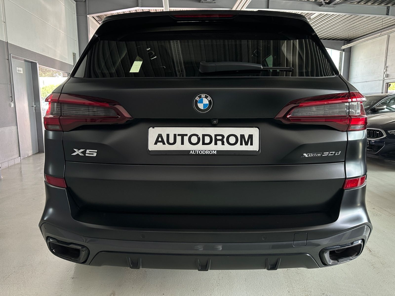 BMW X5 xDrive 30d Black Vermilion M-Sport — photo 8