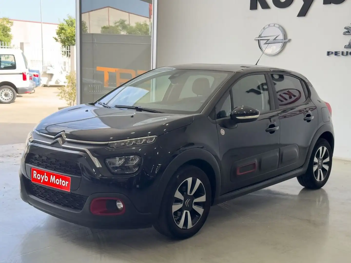 Citroen C3 1.2 PureTech S&S Shine 83 Negro - 1