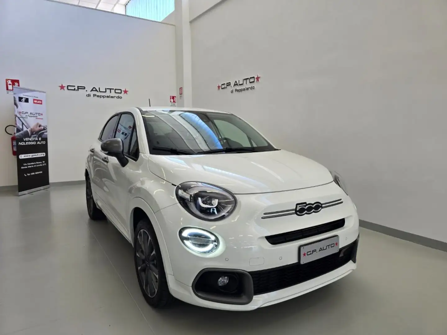 Fiat 500X 1.5 T4 Hybrid 130 CV DCT Sport Weiß - 1