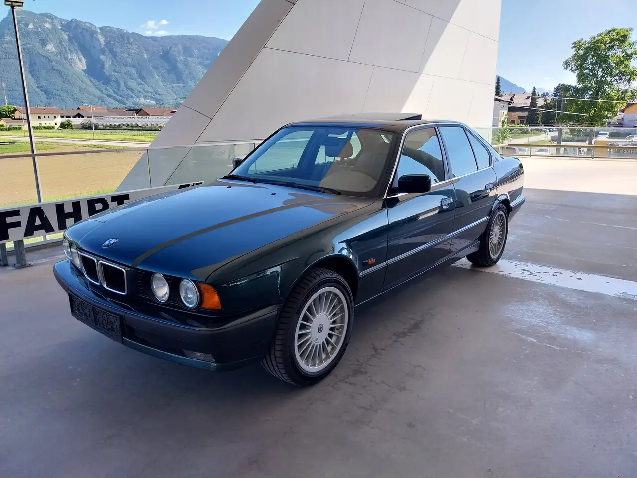BMW 525ix Executive, foto 2