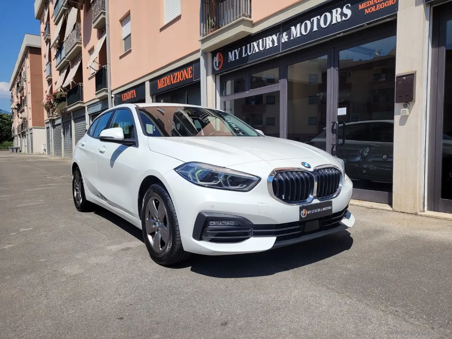 BMW 118 118i 5p. Advantage Bianco - 1